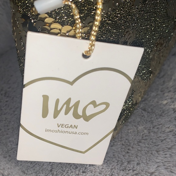 🆕- Glamorous Gold Sequin Cosmetic Bag - Picture 2 of 8